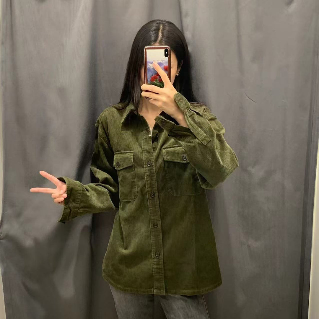 Veste en corduroy décontractée pour femmes avec poches poitrine pratiques Chic & Stil