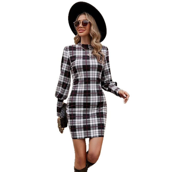 Plaid dress for women with an elegant belt accent and puff sleeves Lune London