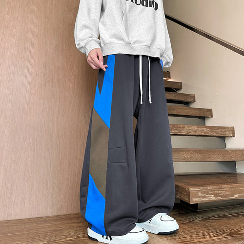 Women Casual Loose Fit Jogging Pants with Contrast Stripes on the Sides Lune London