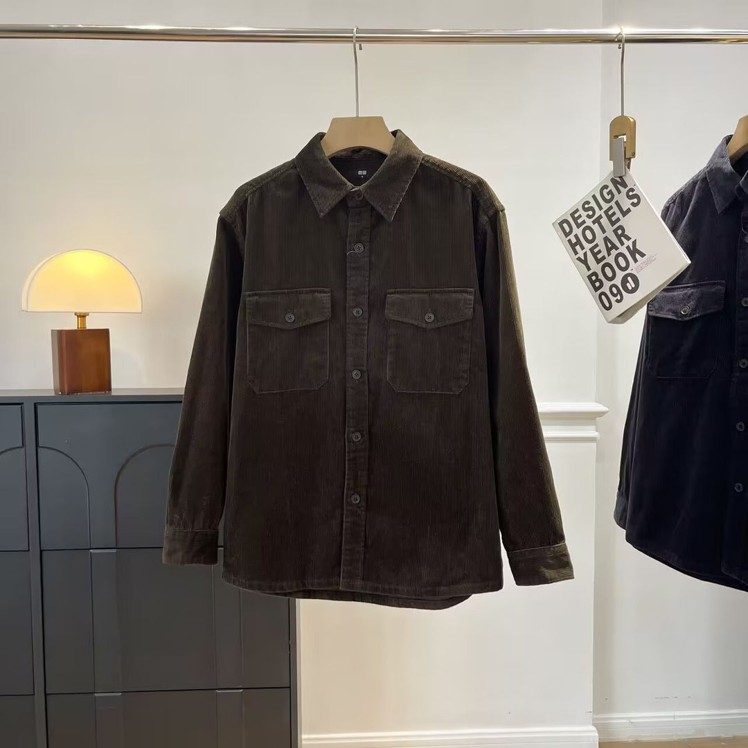 Veste en chemise en corduroy décontractée pour femmes avec poches poitrine pratiques Chic & Stil