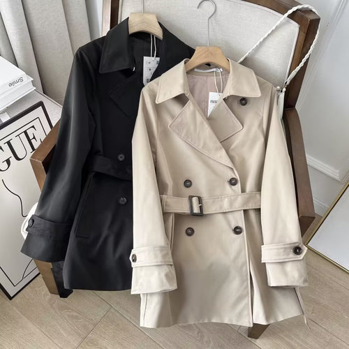 Women’s trench coat with double-breasted fastening and adjustable belt Lune London