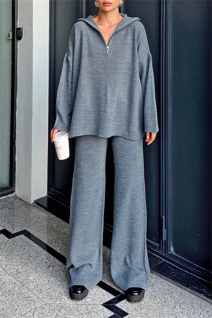 Comfortable loungewear set for ladies with oversized hoodie and wide pants Lune London