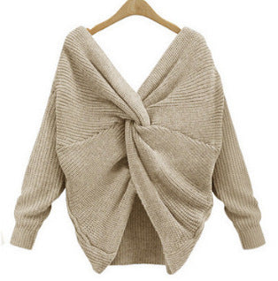 Knitted sweater for women with a unique back design and a deep V-neck Lune London