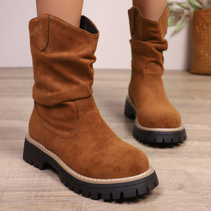 Soft suede boots for women with a relaxed crumpled aesthetic and a sturdy molded sole Lune London