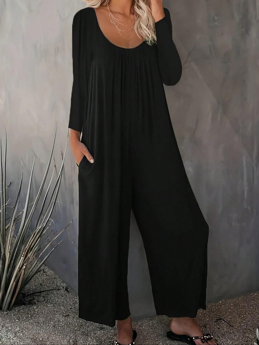 Salopette large pour femmes avec poches pratiques et coupe moderne Chic & Stil