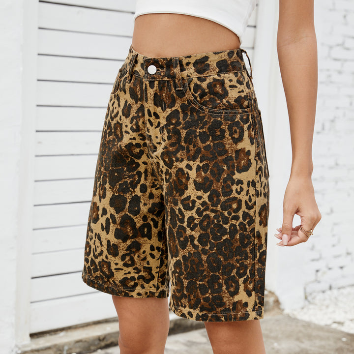 High-waisted animal print trendy style women's cargo shorts with practical pockets Lune London
