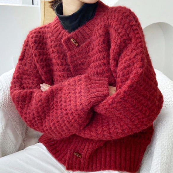 Chunky knit sweater for women with decorative button placket and honeycomb pattern Lune London