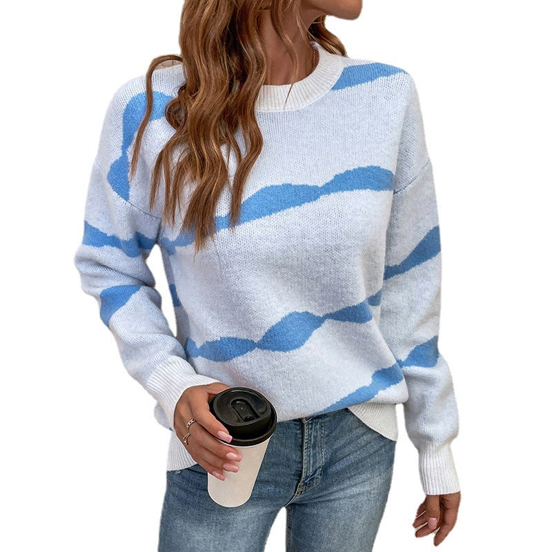 Casual sweater for women with a modern wave pattern and a loose fit Lune London