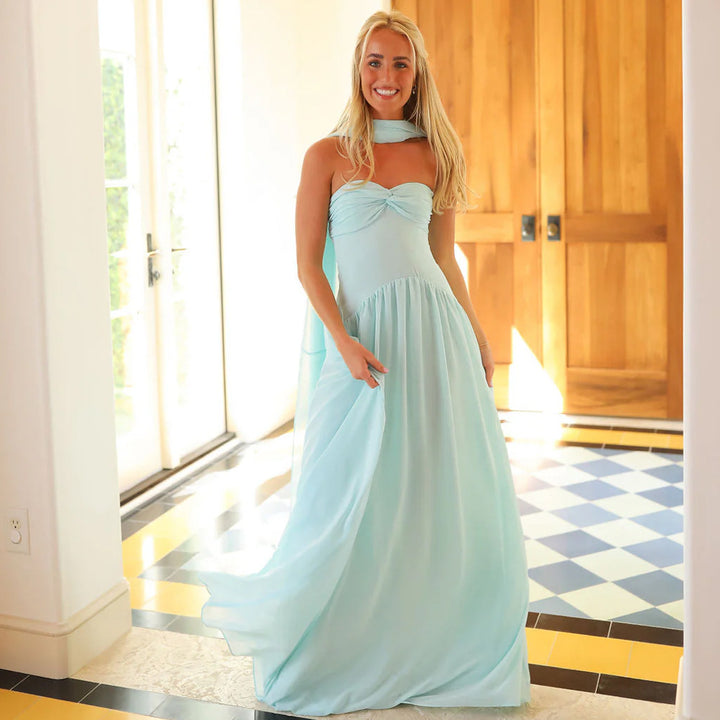 Maxi dress for women with an elegant lace-up bodice and a flowy skirt Lune London