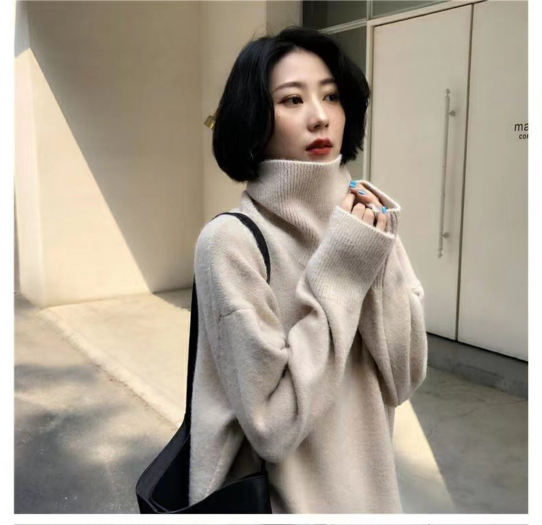 Oversized turtleneck sweater for women in soft material Lune London