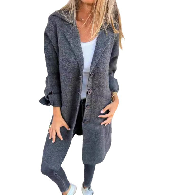 Elegant wool coat for women with practical pockets Lune London