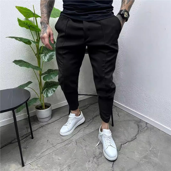 Men's slim fit jogger pants with practical pockets Lune London