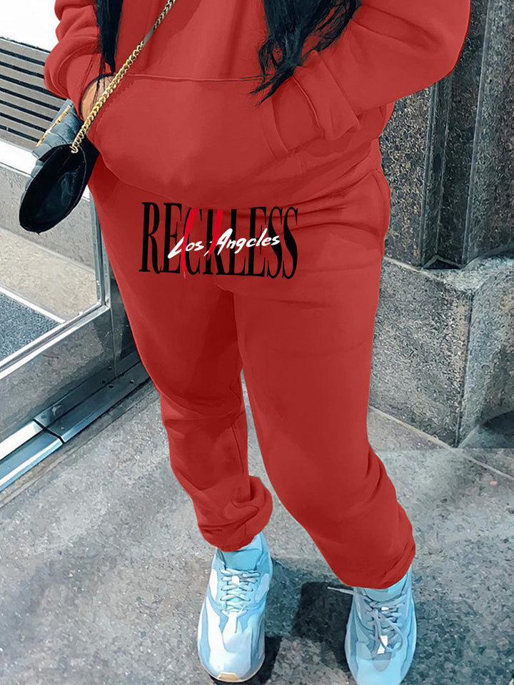 Sporty jogger pants for women with elastic waist and eye-catching logo Lune London