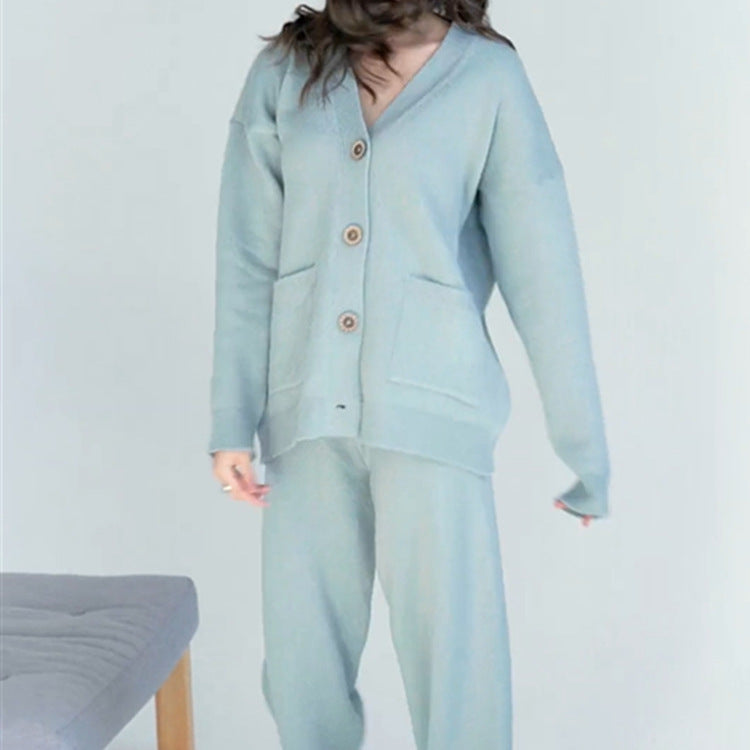 Ladies comfortable knit cardigan with practical pockets and chic button details