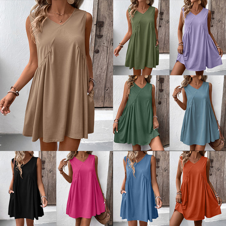 Women's fluid dress with V-neck, side pockets, and fluid cut Lune London