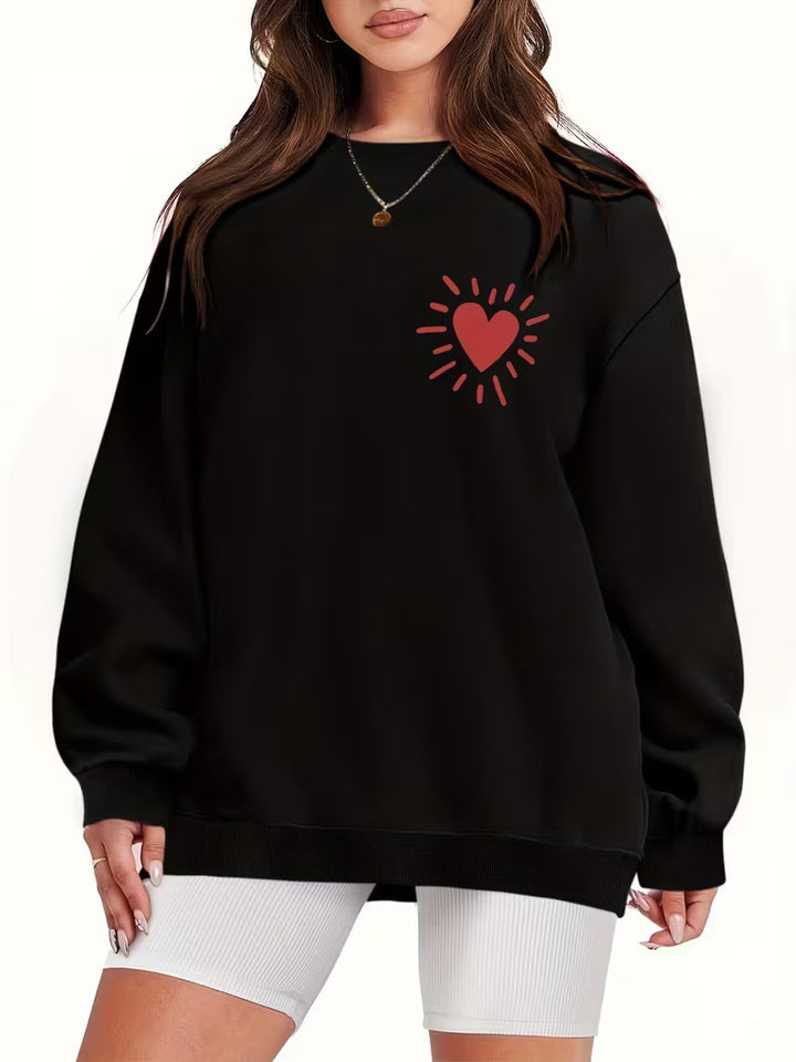 Women's sweatshirt with casual heart motif and oversized fit Lune London