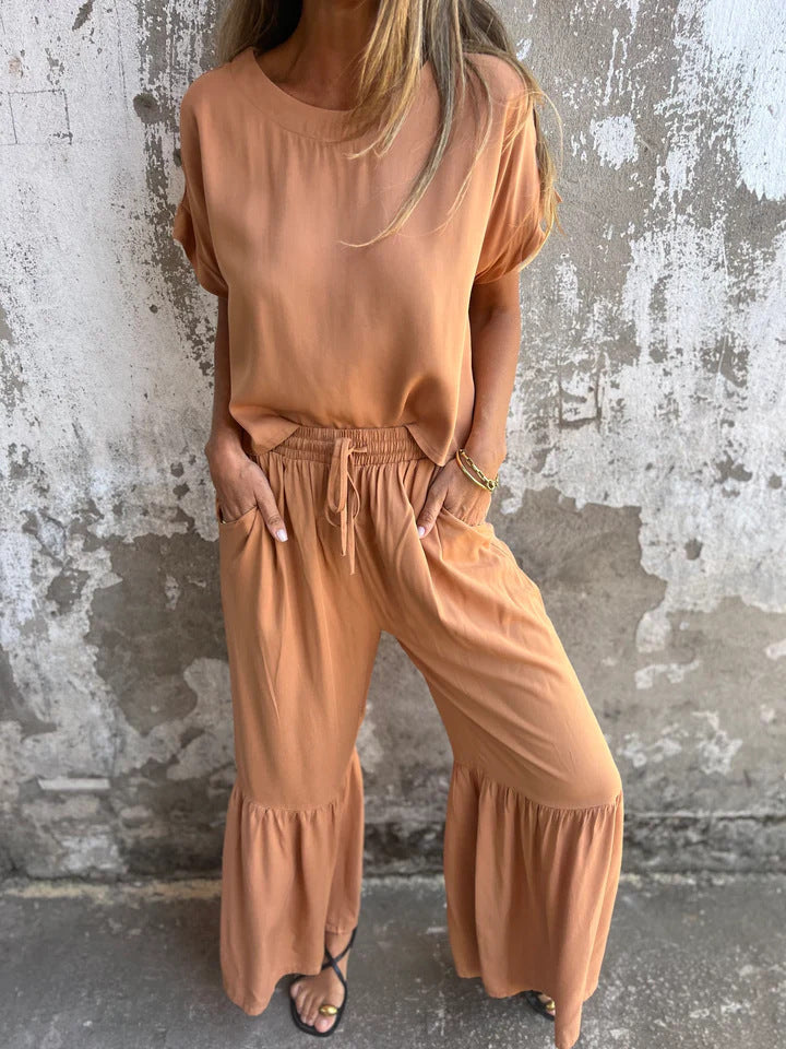 Two-piece lounge set for women in relaxed fit Lune London
