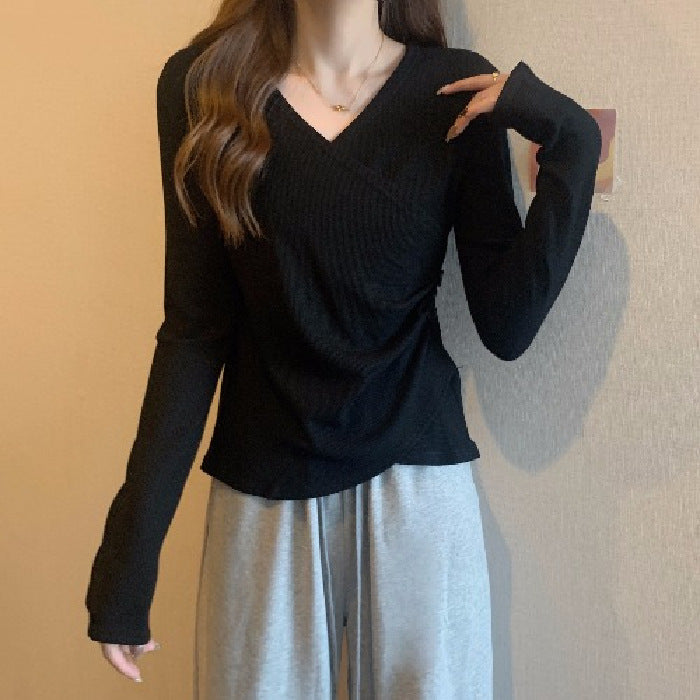Women's wrap top with button details and ruching Chic & Stil