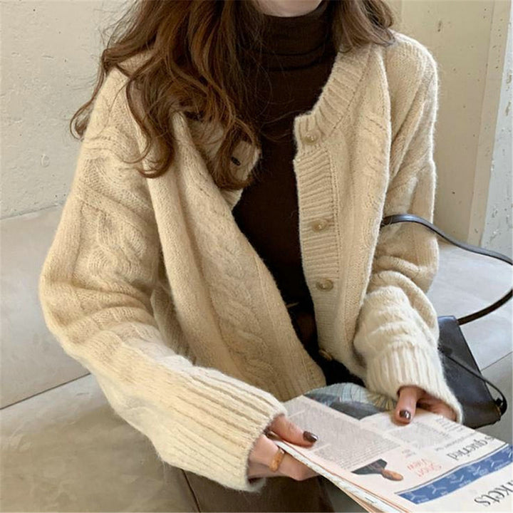 Cardigan en tricot confortable pour femme avec texture fine et détails de boutons Chic & Stil