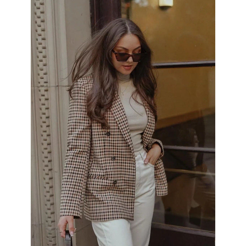 Plaid blazer jacket for women with double-breasted closure and ideal fit Lune London