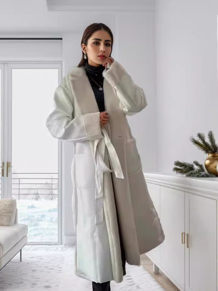 Luxurious bathrobe for women in soft fleece Lune London