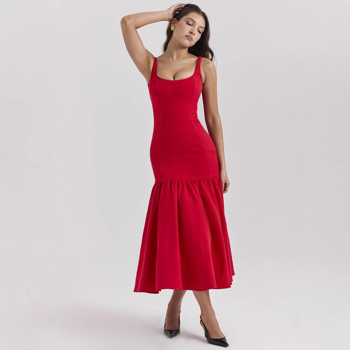 Glamorous maxi dress for women with flared skirt and fitted top Chic & Stil