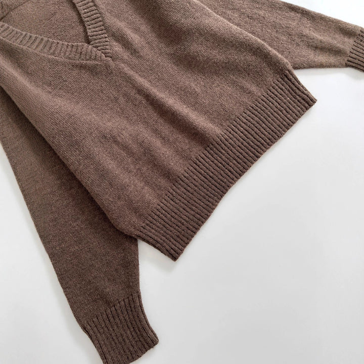 Casual V neck sweater for women Lune London