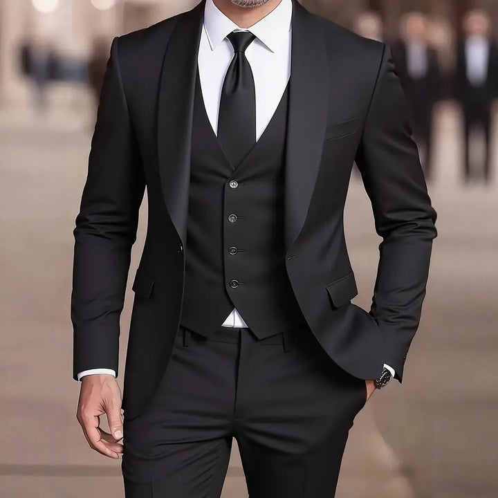 Luxurious tuxedo suit for men Lune London