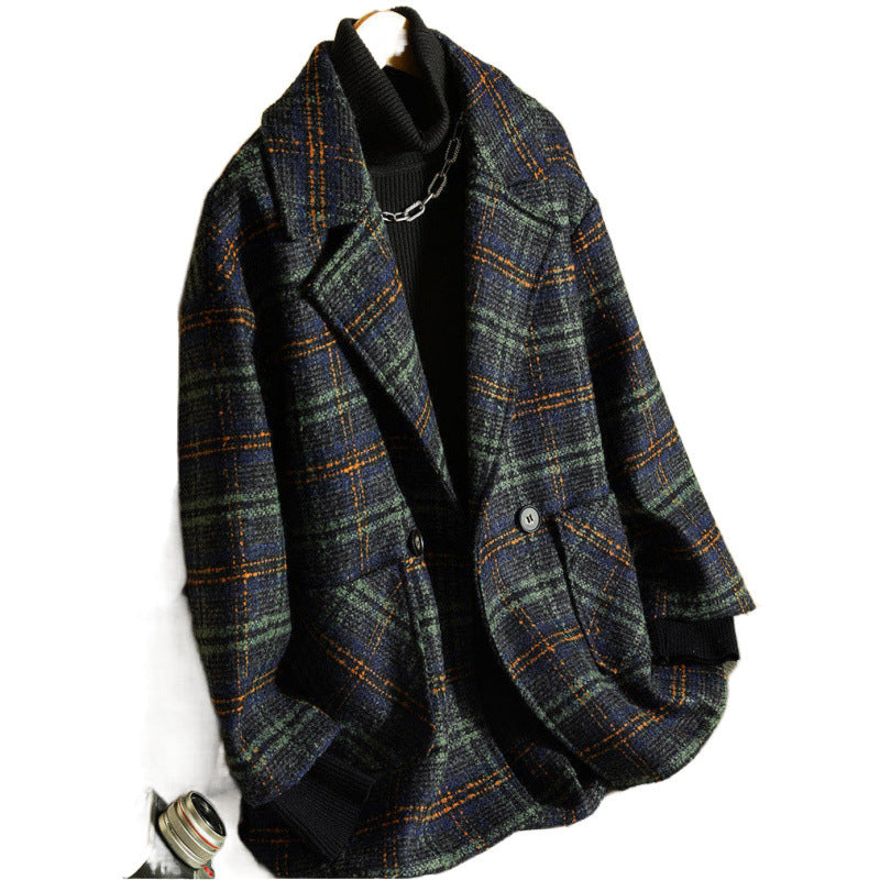 Women's Classic Check Jacket in Fashionable Oversized Style Chic & Stil