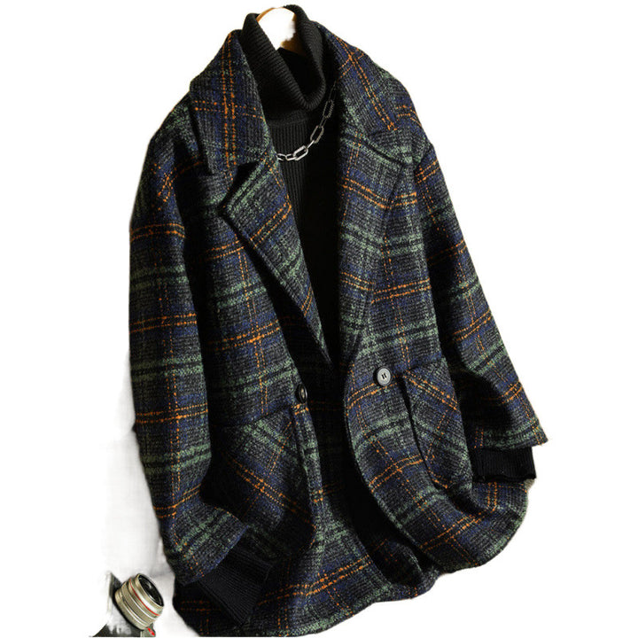 Women's Classic Check Jacket in Fashionable Oversized Style Chic & Stil