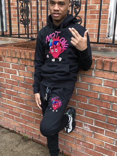 Women's sweatshirt and jogger pants set with creative heart pattern Lune London