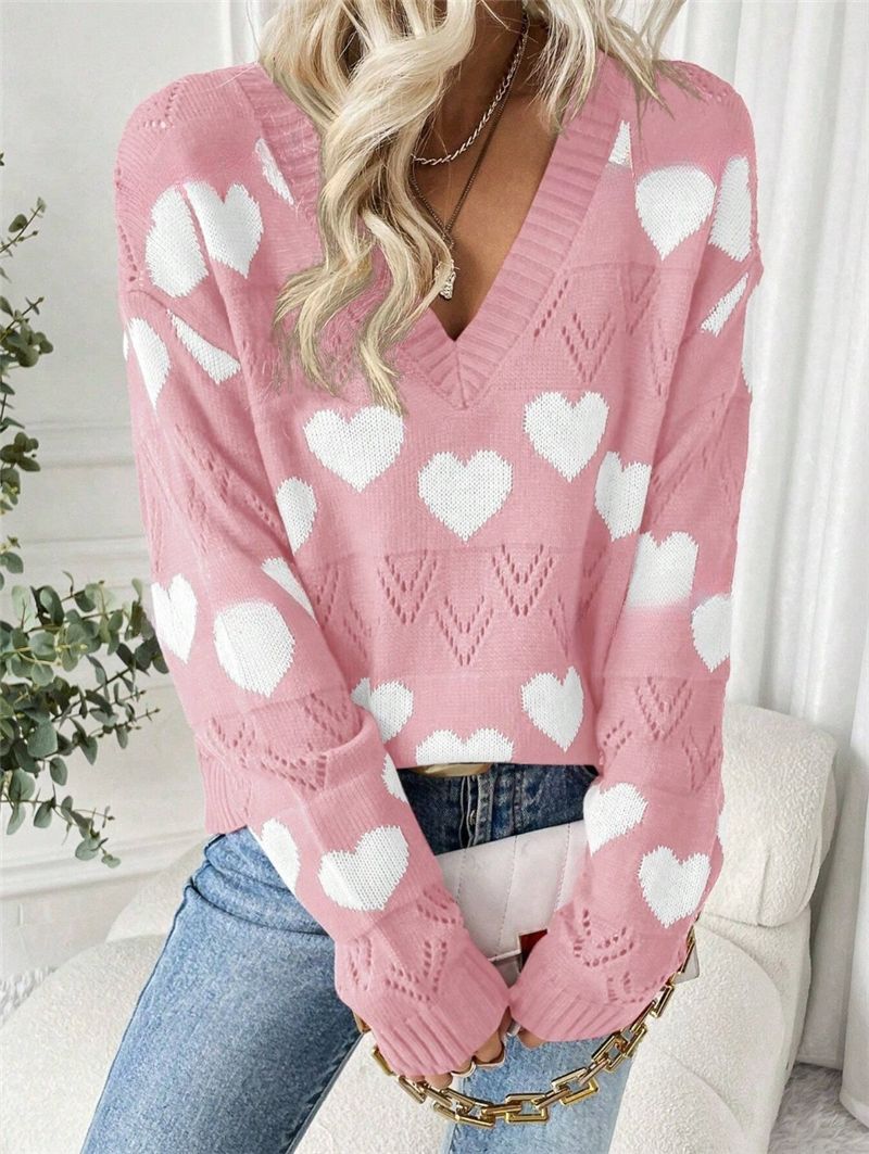 Women’s plush sweater with heart-shaped pattern and V-neck Lune London