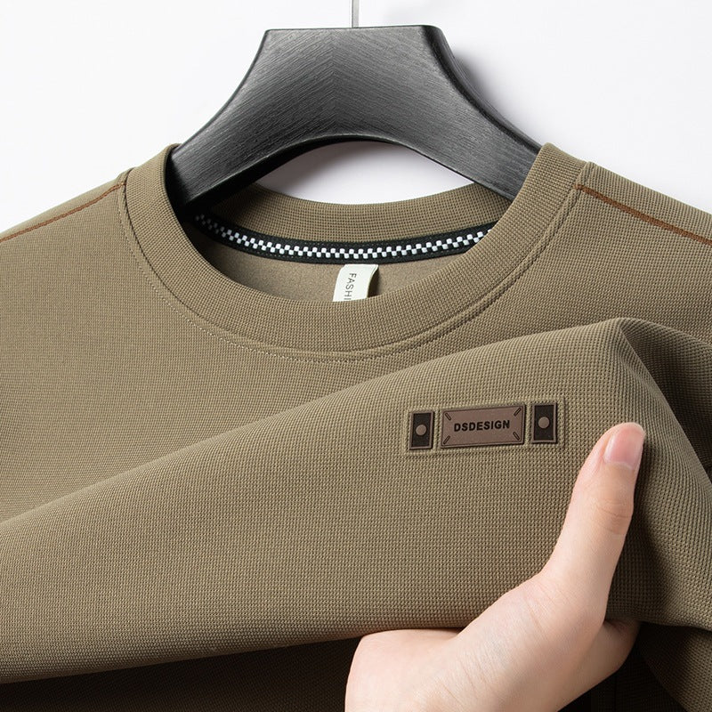 Elegant pullover for men with round neck in fine functional material Lune London