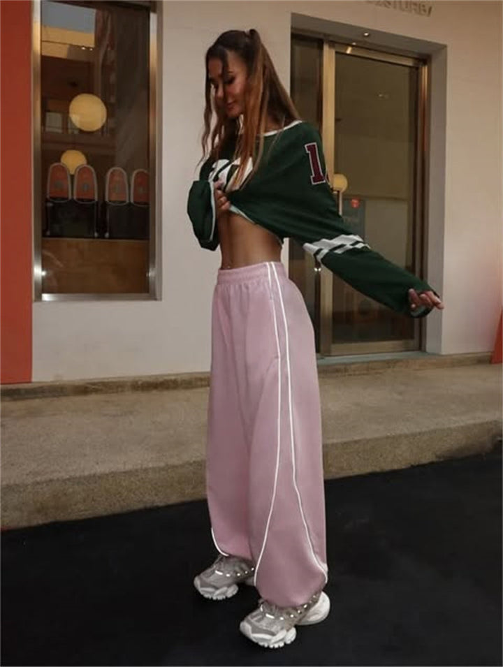 Casual sports pants for women with side stripes and practical pockets Lune London