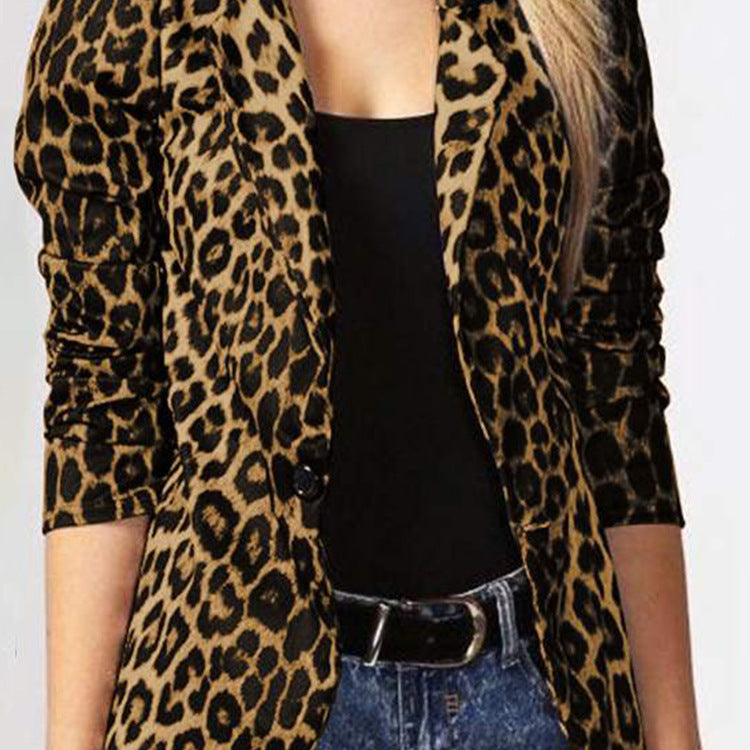 Women Elegant Leopard Pattern Blazer Jacket with Tailored Cut Lune London