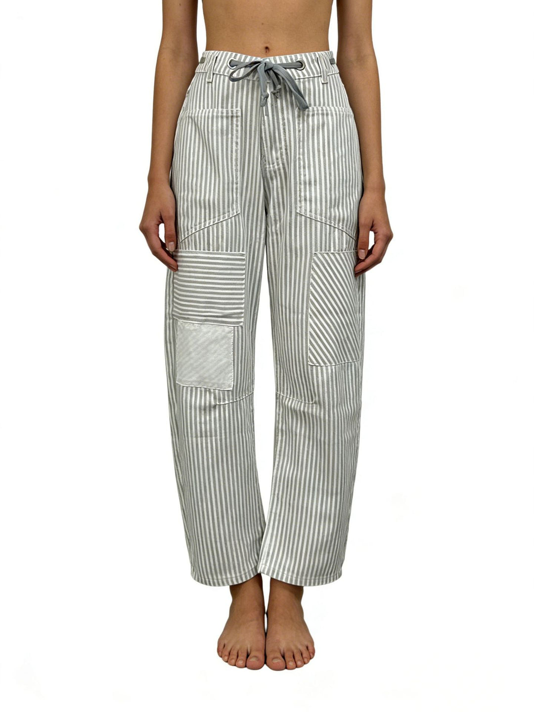 Women's wide cargo pants with practical pockets and unique design Lune London