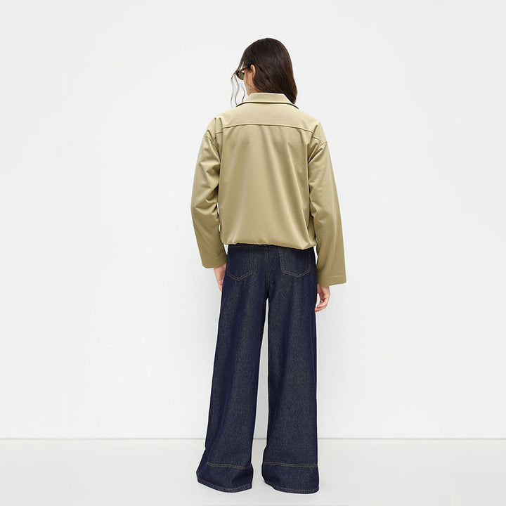 Veste courte décontractée pour femmes avec des poignets élastiques et une fermeture éclair tendance Chic & Stil