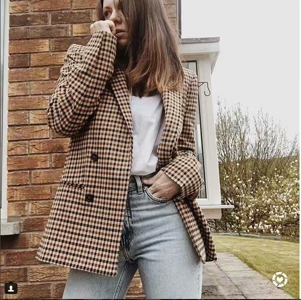 Lune London double-breasted blazer for women with plaid pattern