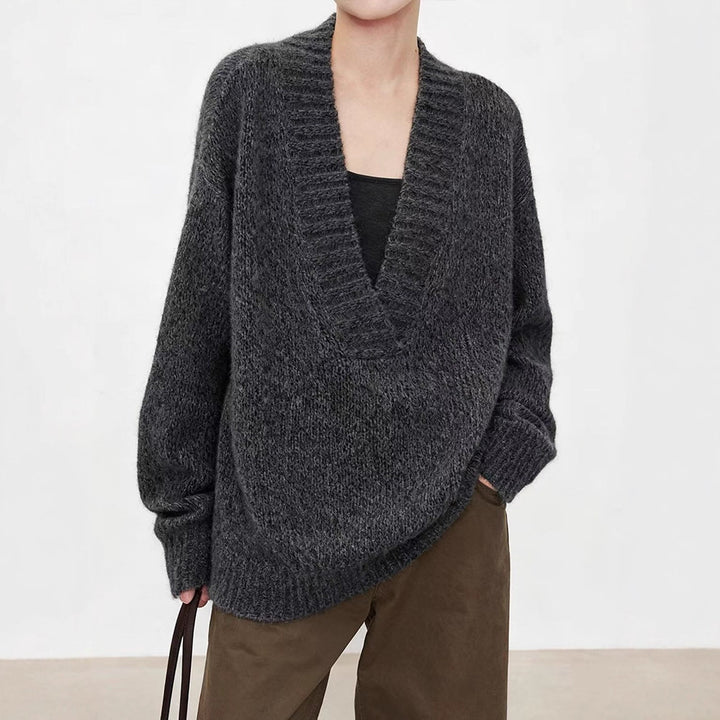 Pull en tricot élégant pour femmes avec col en V et coupe décontractée Chic & Stil