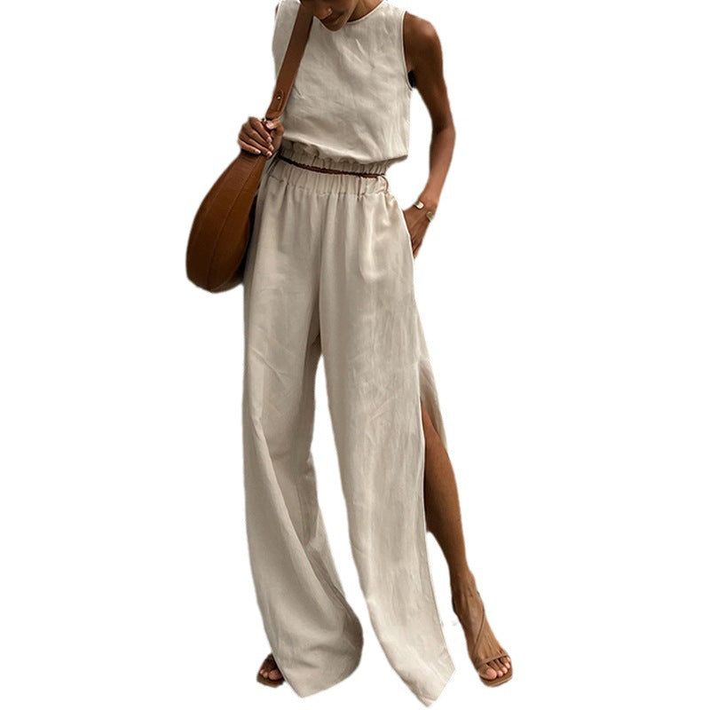 Elegant ladies jumpsuit with side slits and loose fit Lune London