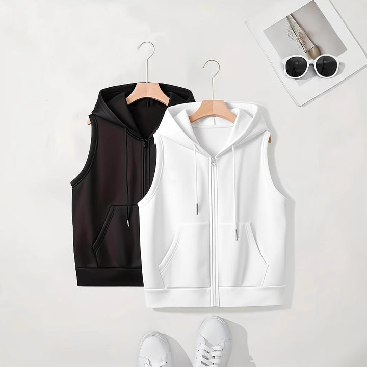 Sporty hooded jacket for women with zipper and practical pockets Lune London