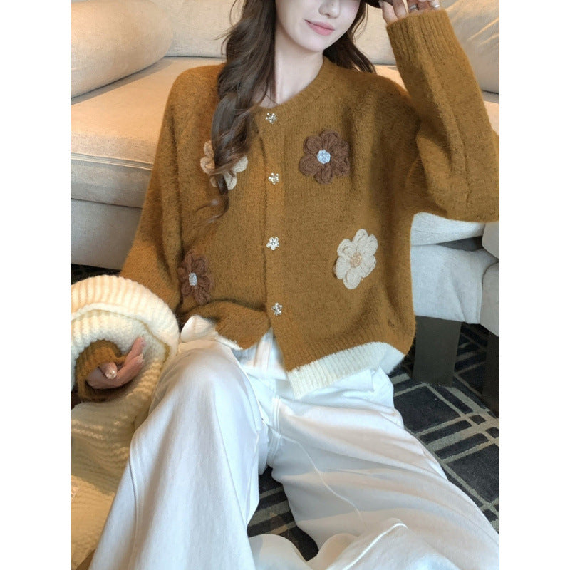 Cardigan Douillet pour Femmes avec Applications Florales Chic & Stil