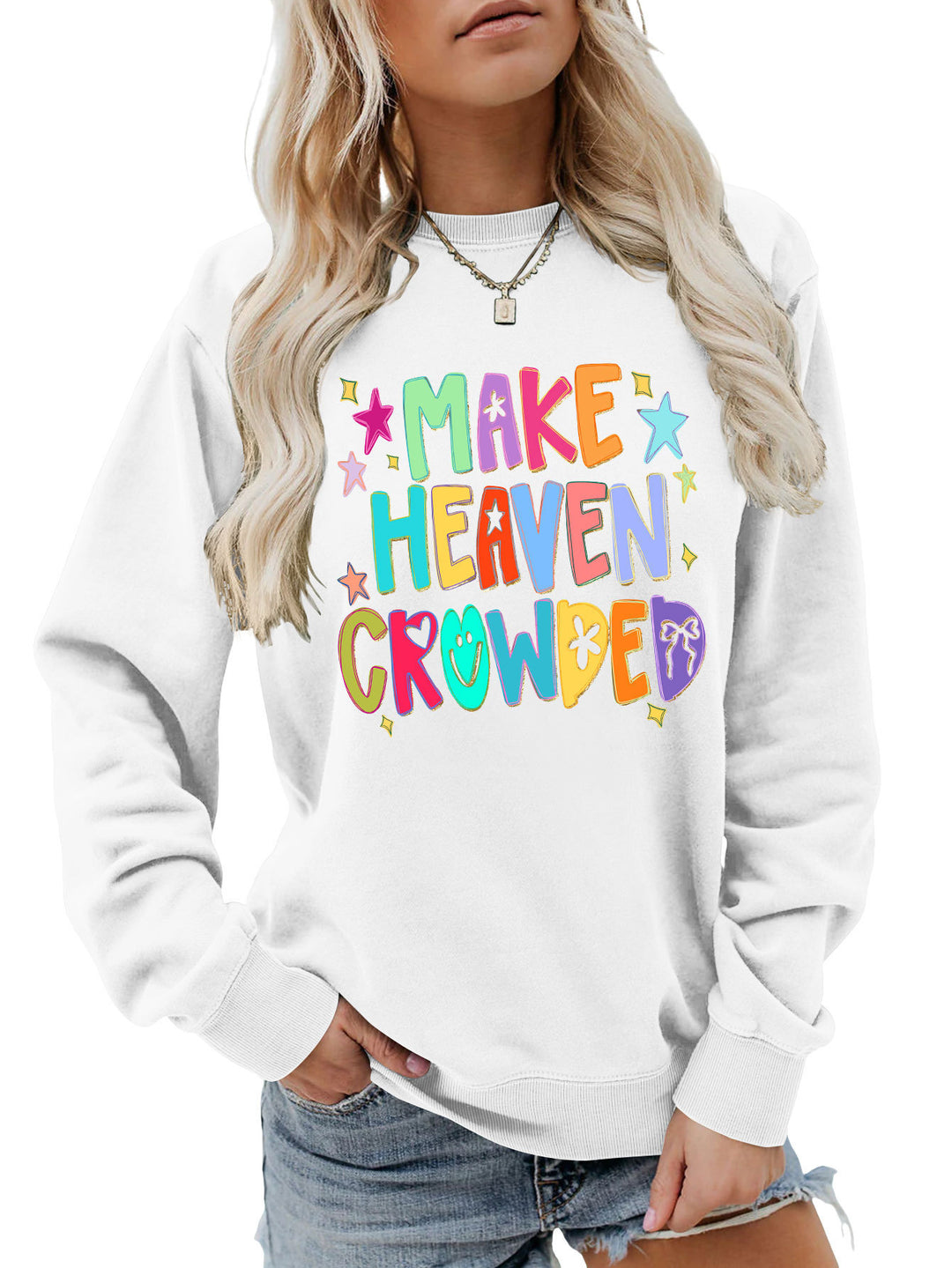 Sweat-shirt pour femmes avec un design coloré et une écriture ludique Chic & Stil