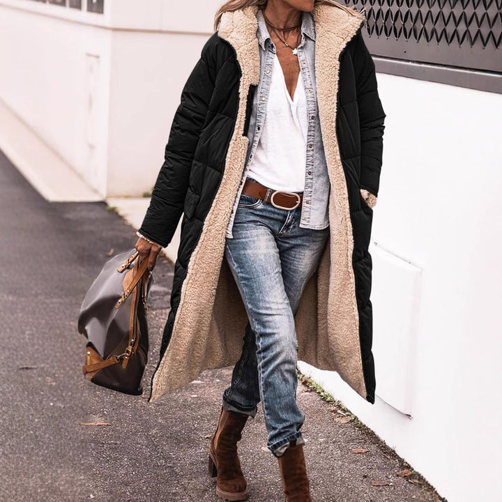 Ladies long down jacket with cozy teddy lining and large collar Lune London