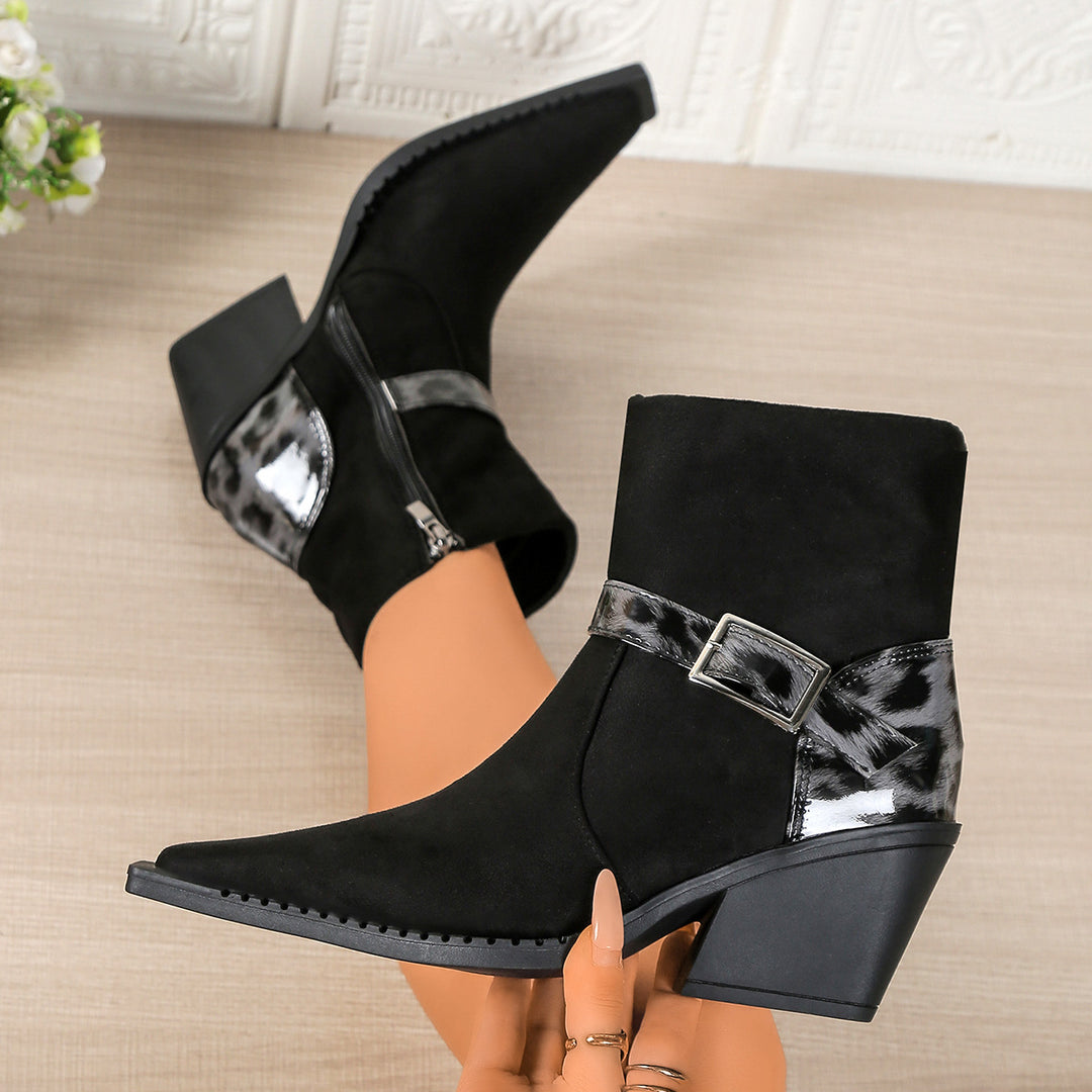Lune London Elegant ankle boots for ladies with a modern design and stylish metallic accents