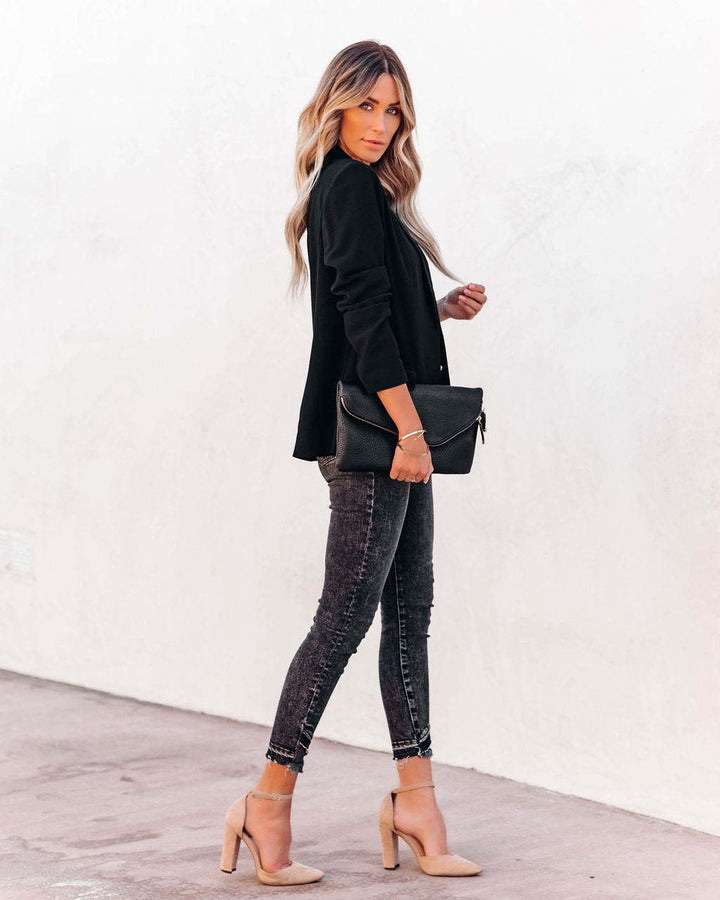 Elegant jacket for women with a relaxed fit and practical pockets Lune London