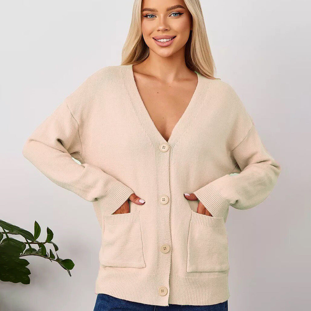Ladies cozy cardigan with V-neck and practical pockets Lune London
