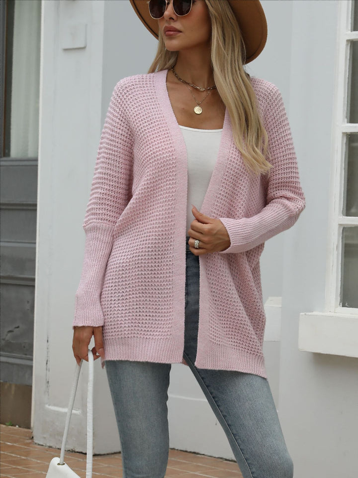Cardigan ouvert pour femmes avec une coupe décontractée et un matériau doux Chic & Stil