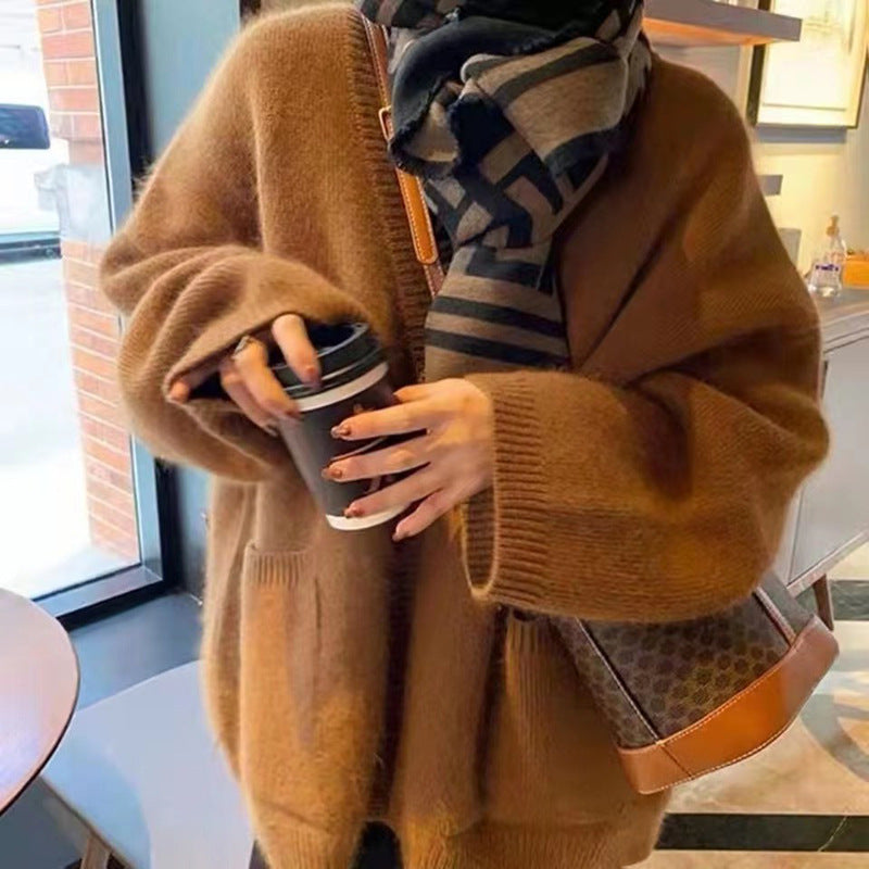 Cardigan surdimensionné pour femmes en tricot avec poches profondes et détails texturés Chic & Stil