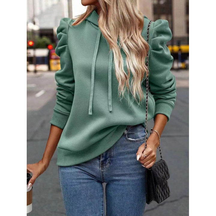 Trendy women's hoodie with puff sleeves and practical pockets Lune London